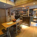 Magnificent Manor In With Sauna *