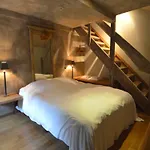 Magnificent Manor In With Sauna *