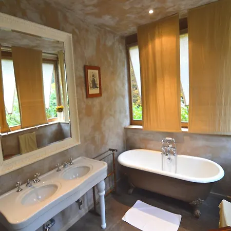 Holiday home Magnificent Manor In With Sauna