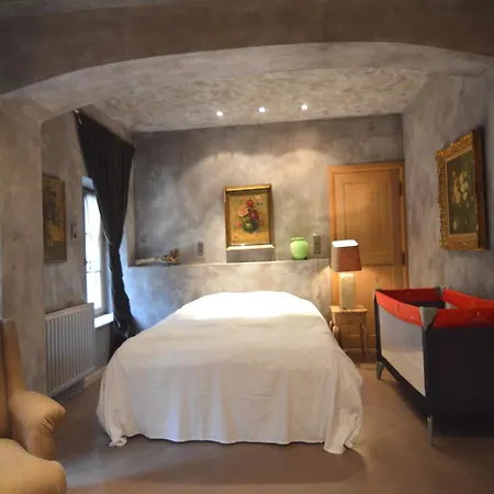 Holiday home Magnificent Manor In With Sauna *