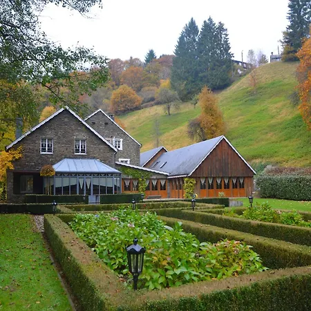 Magnificent Manor In With Sauna *