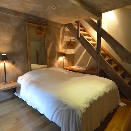 Magnificent Manor In With Sauna *