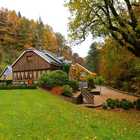 Magnificent Manor In With Sauna Prázdninový dům